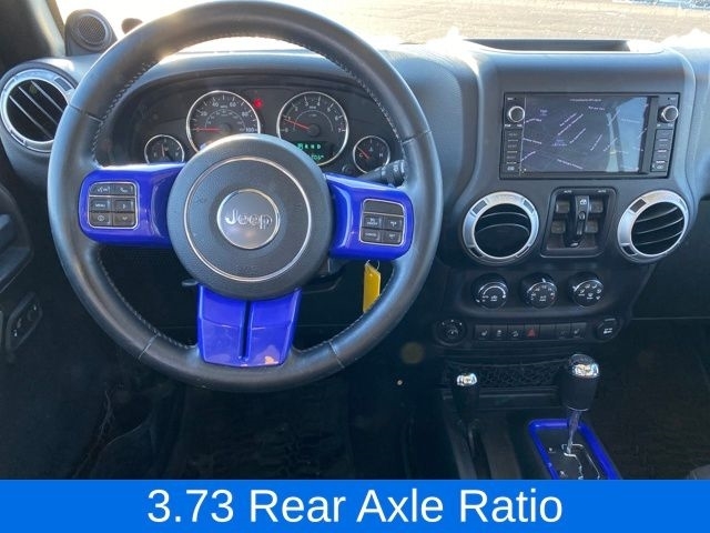 Jeep Wrangler Unlimited Sahara 4WD 2014