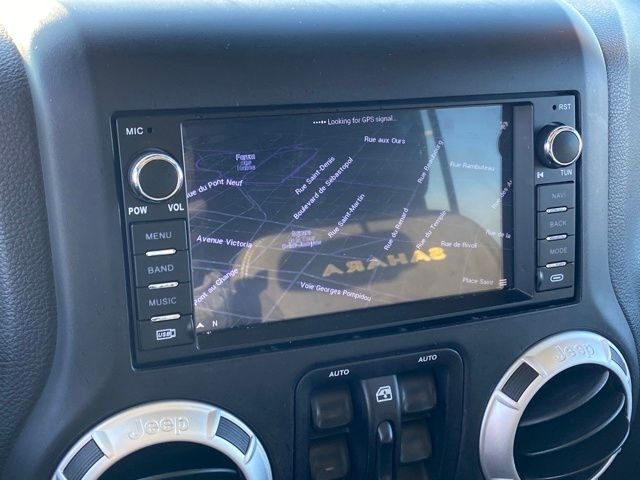 Jeep Wrangler Unlimited Sahara 4WD 2014