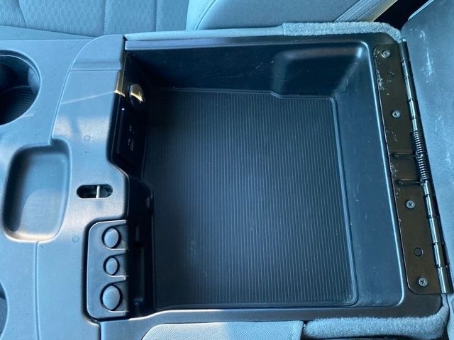 RAM 1500 SLT Quad Cab 4WD 2013