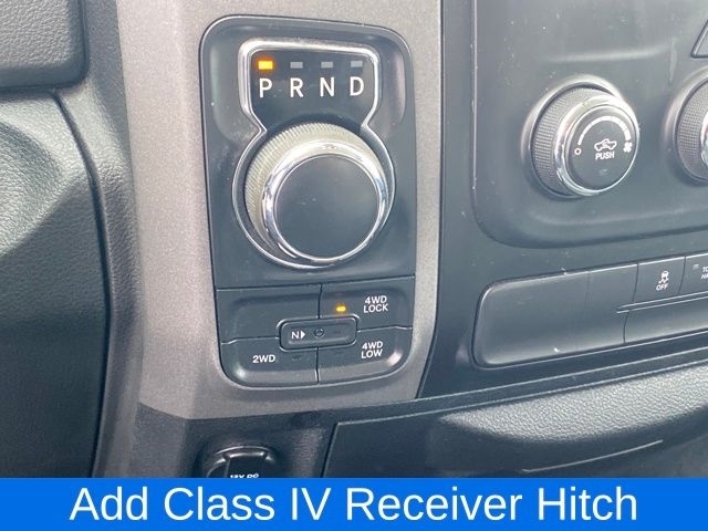 RAM 1500 Tradesman Crew Cab SWB 4WD 2018