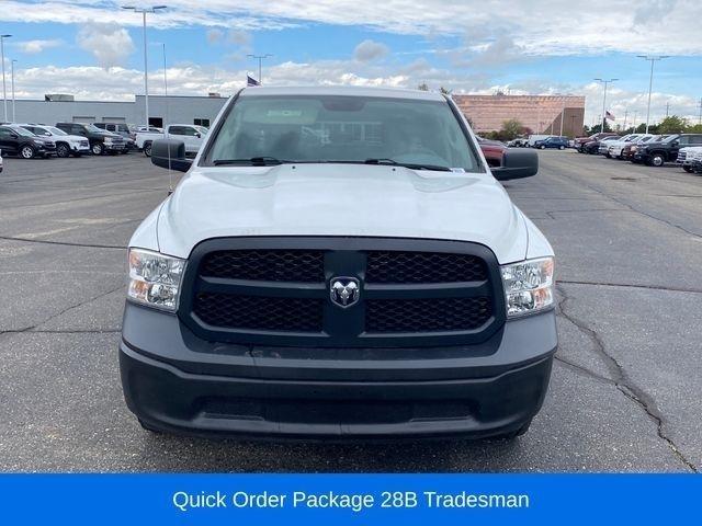 RAM 1500 Tradesman Crew Cab SWB 4WD 2018