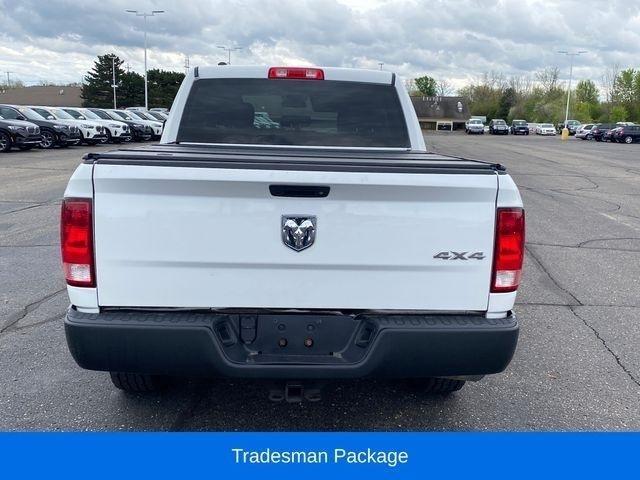 RAM 1500 Tradesman Crew Cab SWB 4WD 2018