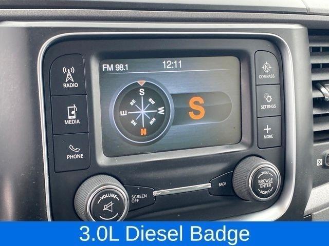 RAM 1500 Tradesman Crew Cab SWB 4WD 2018