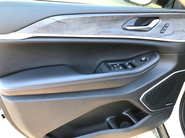 Jeep Grand Cherokee Limited 4WD 2024