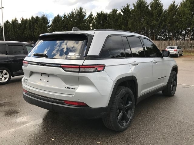 Jeep Grand Cherokee Limited 4WD 2024