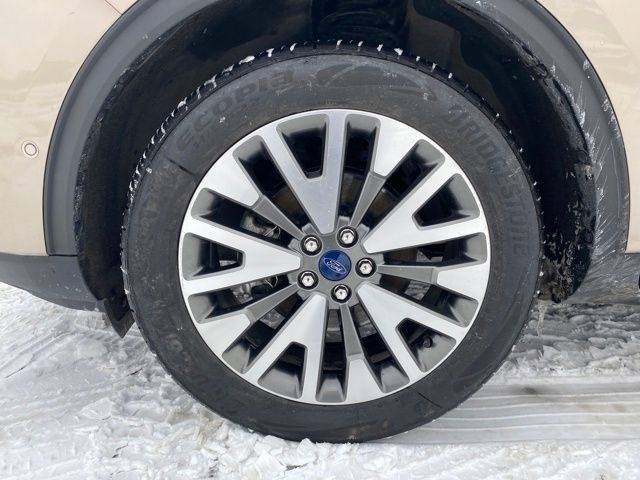 Ford Escape Hybrid Titanium AWD 2020