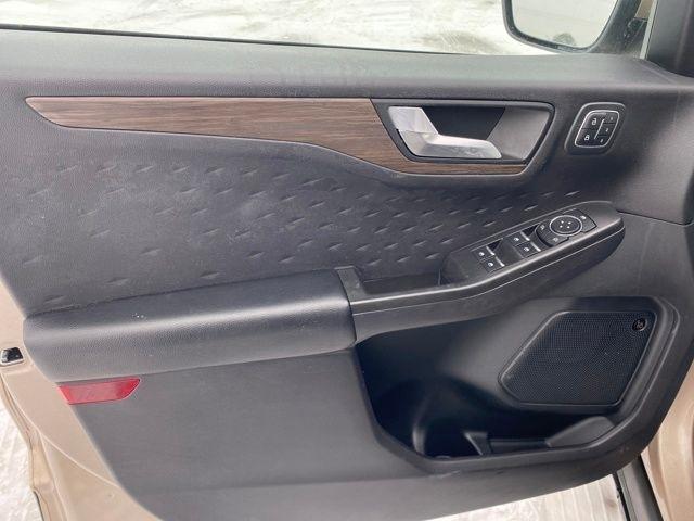 Ford Escape Hybrid Titanium AWD 2020