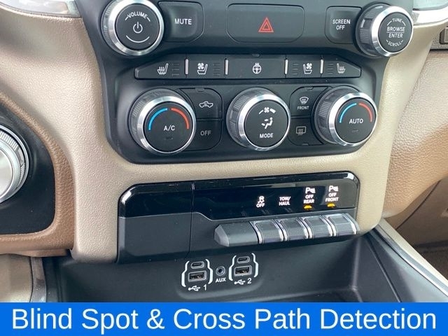 RAM 1500 Laramie Quad Cab 4WD 2021