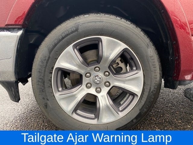 RAM 1500 Laramie Quad Cab 4WD 2021