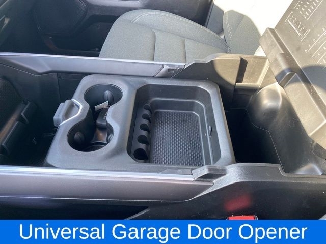 RAM 1500 Big Horn Crew Cab SWB 4WD 2021