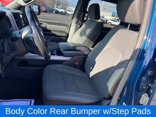 RAM 1500 Big Horn Crew Cab SWB 4WD 2021