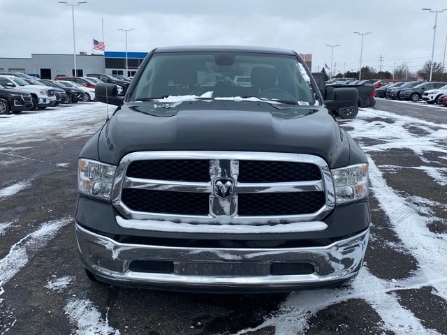 RAM 1500 Classic Tradesman Crew Cab SWB 4WD 2022