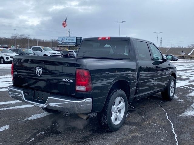 RAM 1500 Classic Tradesman Crew Cab SWB 4WD 2022