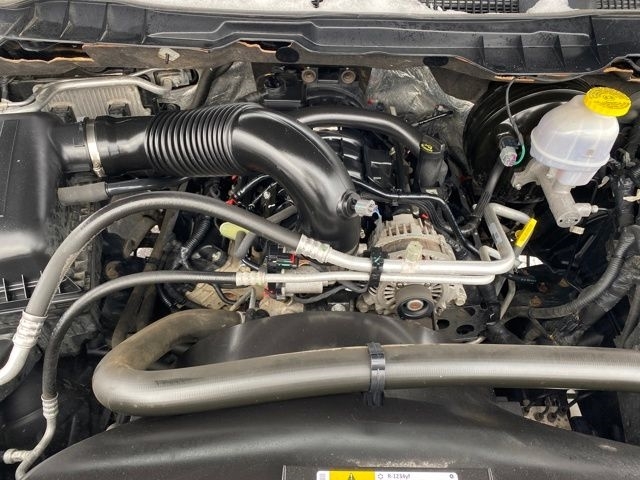 RAM 1500 Classic Tradesman Crew Cab SWB 4WD 2022