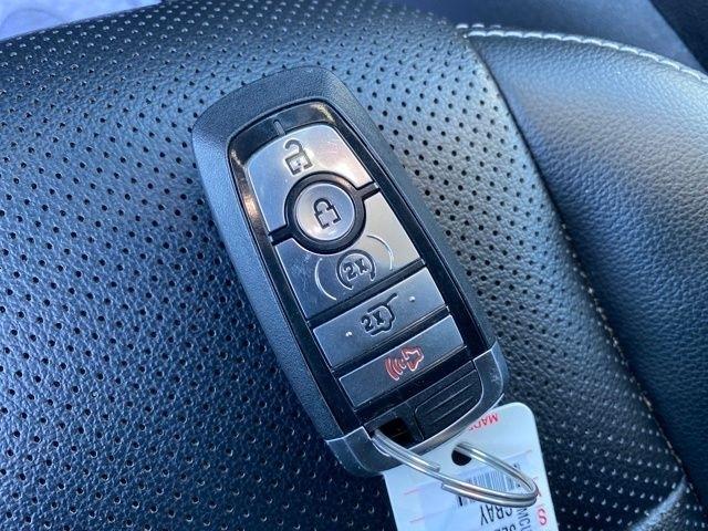 Ford Escape Hybrid SEL AWD 2022