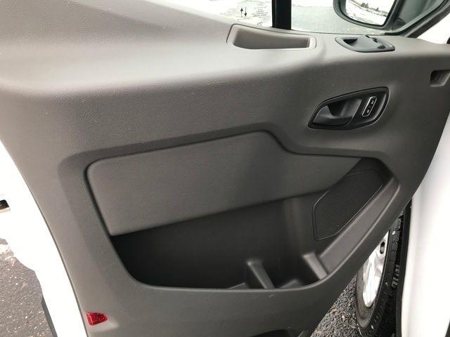 Ford Transit 350 Wagon Low Roof XLT w/Sliding Pass. 148-in. WB 2023