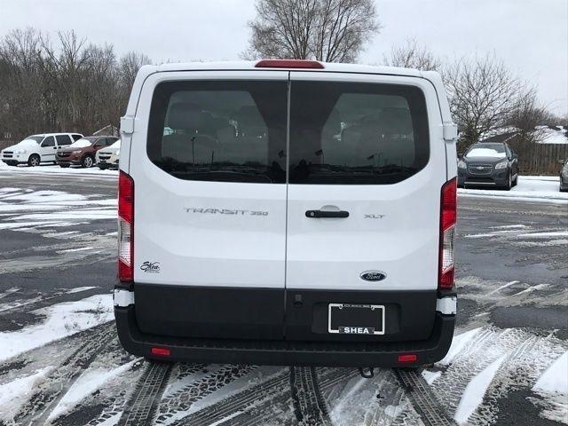 Ford Transit 350 Wagon Low Roof XLT w/Sliding Pass. 148-in. WB 2023