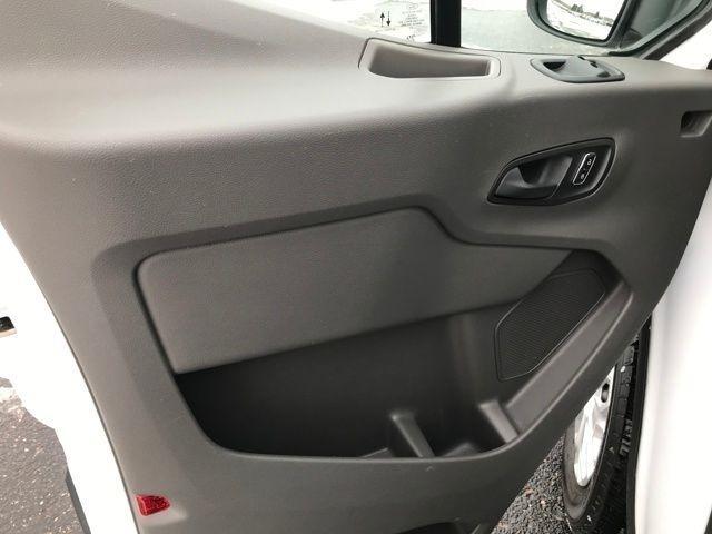 Ford Transit 350 Wagon Low Roof XLT w/Sliding Pass. 148-in. WB 2023