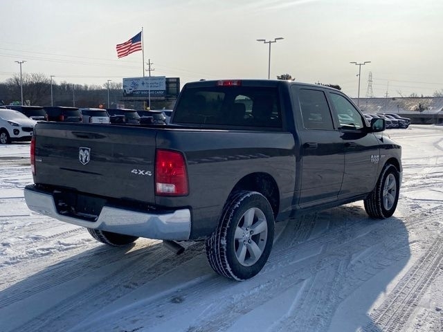 RAM 1500 Classic Tradesman Crew Cab SWB 4WD 2023