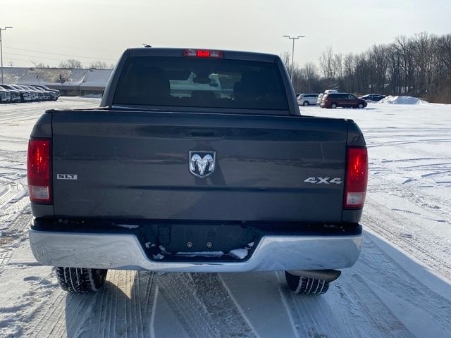 RAM 1500 Classic Tradesman Crew Cab SWB 4WD 2023