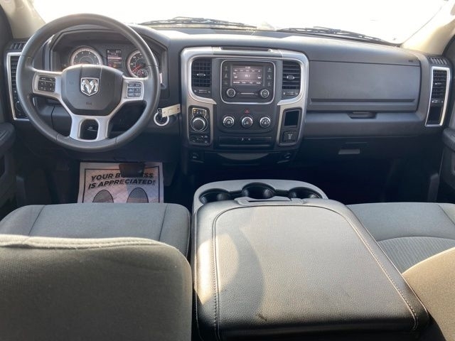 RAM 1500 Classic Tradesman Crew Cab SWB 4WD 2023