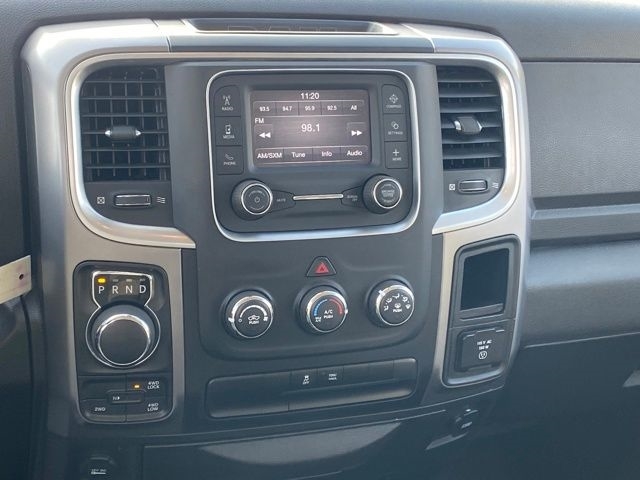 RAM 1500 Classic Tradesman Crew Cab SWB 4WD 2023