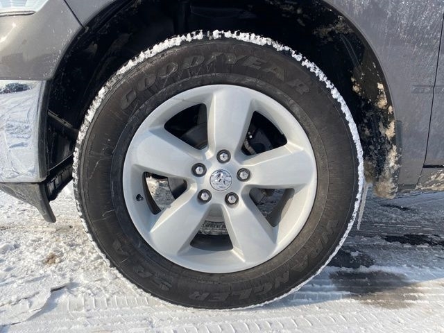 RAM 1500 Classic Tradesman Crew Cab SWB 4WD 2023