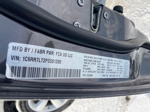 RAM 1500 Classic Tradesman Crew Cab SWB 4WD 2023