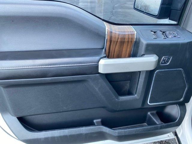 Ford F-150 Lariat SuperCrew 5.5-ft. Bed 4WD 2016