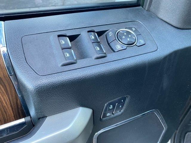 Ford F-150 Lariat SuperCrew 5.5-ft. Bed 4WD 2016