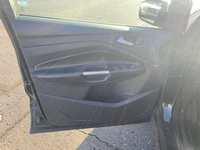 Ford Escape Titanium 4WD 2013