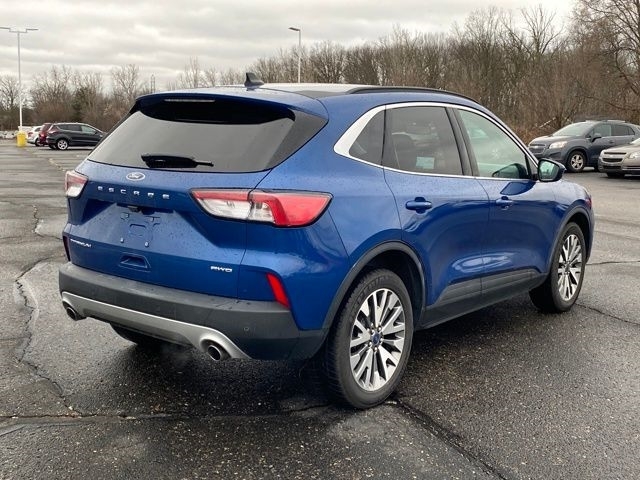 Ford Escape Titanium 4WD 2022