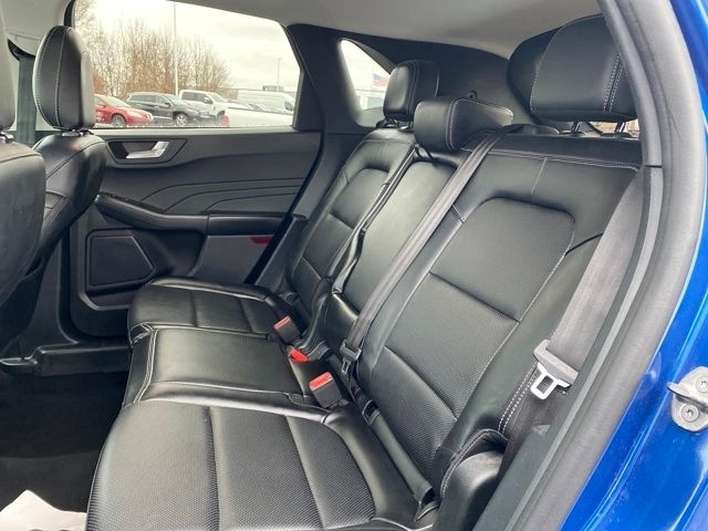 Ford Escape Titanium 4WD 2022