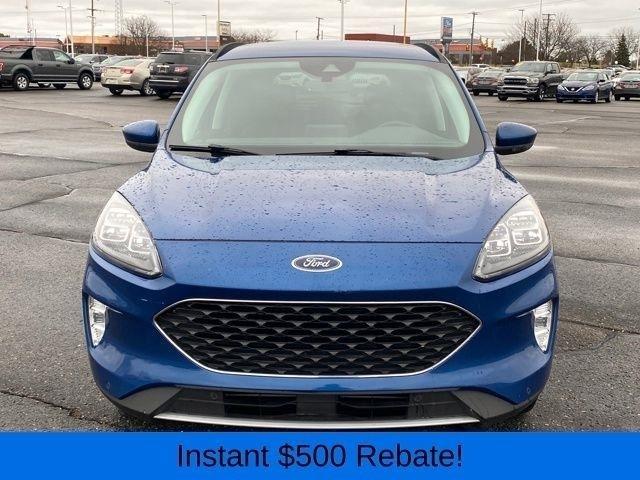 Ford Escape Titanium 4WD 2022