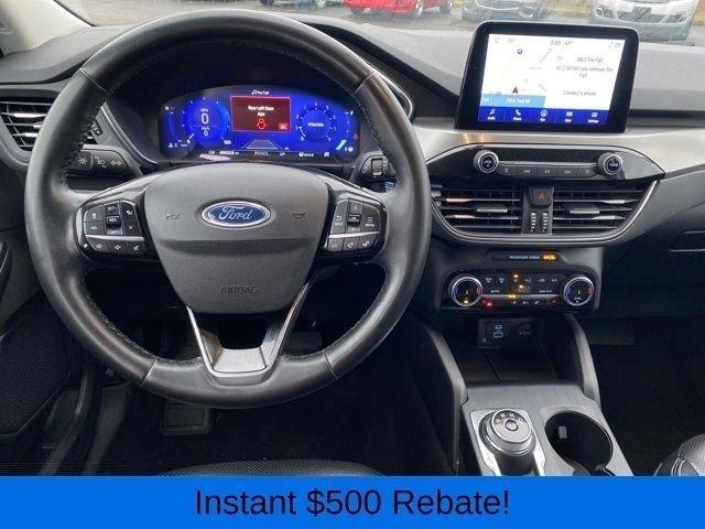 Ford Escape Titanium 4WD 2022