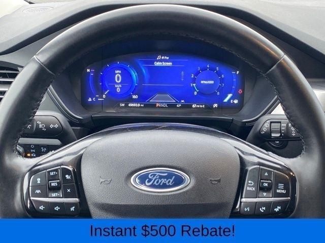 Ford Escape Titanium 4WD 2022