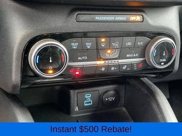 Ford Escape Titanium 4WD 2022