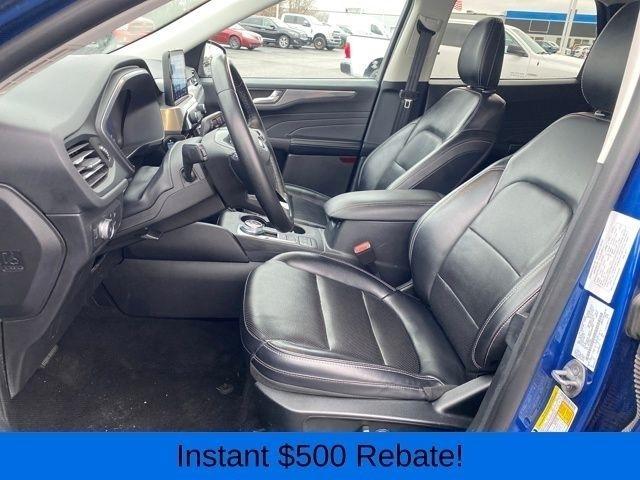 Ford Escape Titanium 4WD 2022