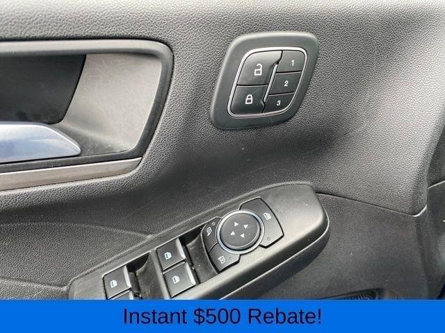 Ford Escape Titanium 4WD 2022