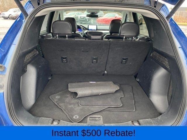 Ford Escape Titanium 4WD 2022