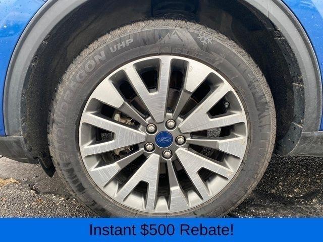 Ford Escape Titanium 4WD 2022