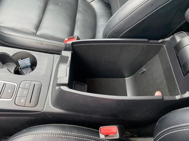 Ford Escape Titanium 4WD 2022