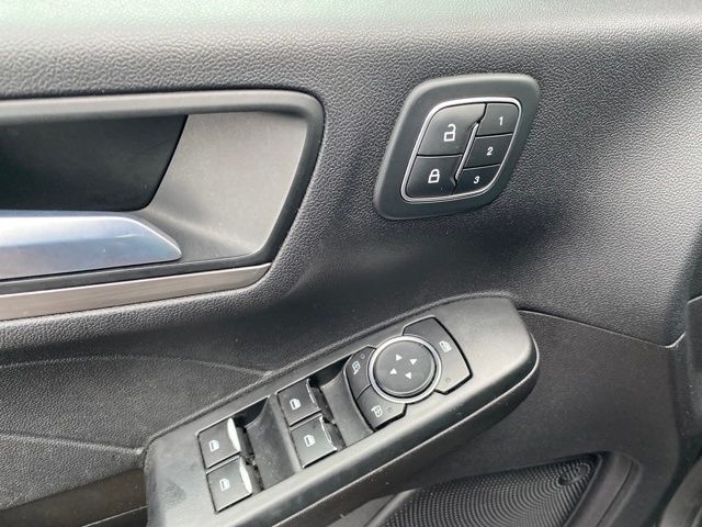 Ford Escape Titanium 4WD 2022