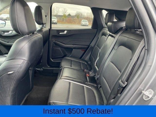 Ford Escape Titanium 4WD 2022