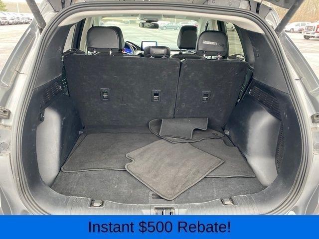 Ford Escape Titanium 4WD 2022