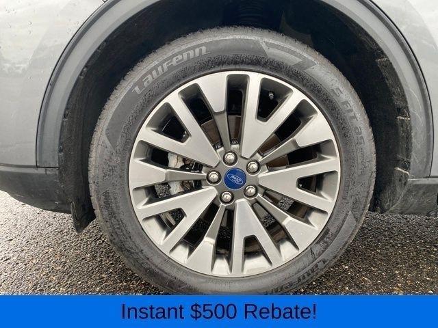 Ford Escape Titanium 4WD 2022