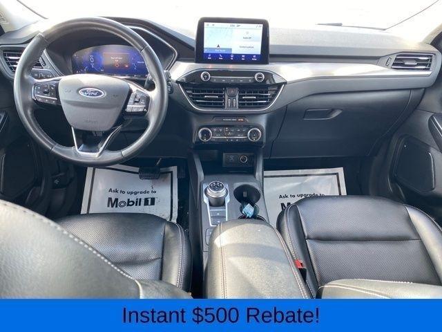 Ford Escape Titanium 4WD 2022