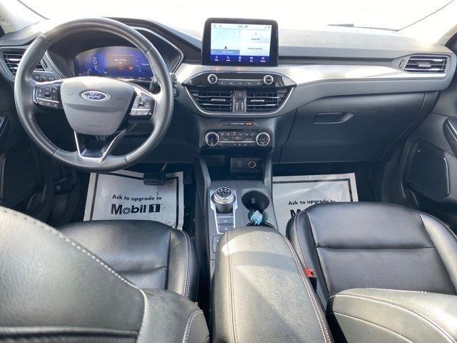 Ford Escape Titanium 4WD 2022