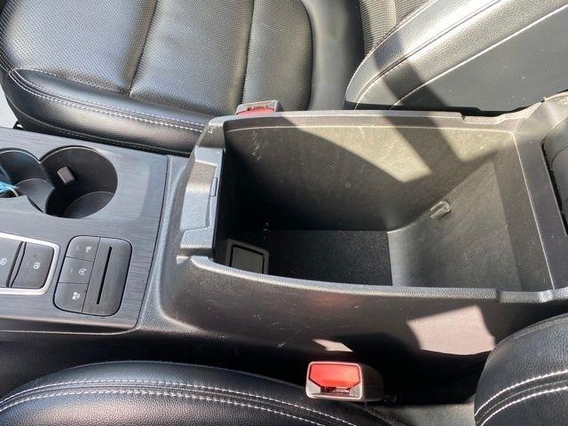 Ford Escape Titanium 4WD 2022