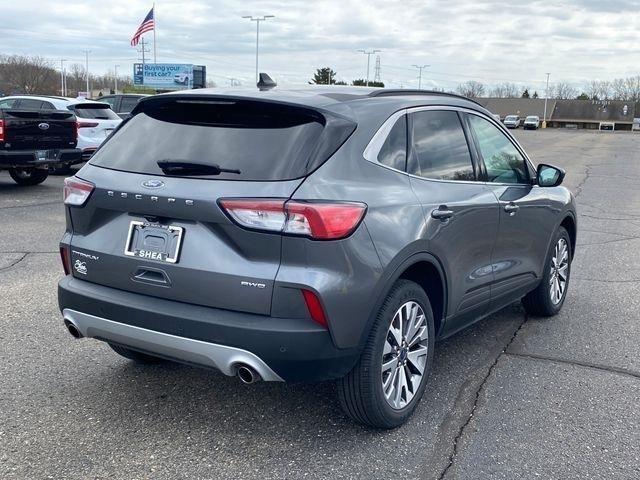 Ford Escape Titanium 4WD 2022